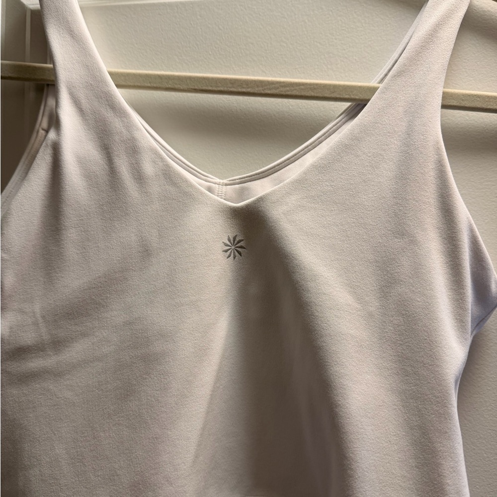 Athleta Transcend v-neck crop top - Picture 2 of 3